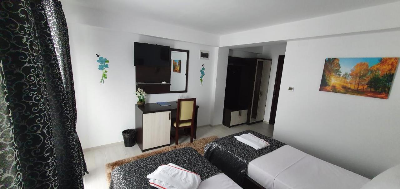 Motel Didona B Sendreni Exterior foto